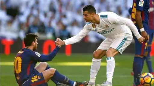 ميسي خارج سباق الأرقام.. رونالدو...