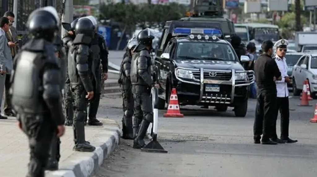 أنباء عن سقوط مصابين.. تحقيقات في حادث دخول أتوبيس على كمين بالطريق السياحي بالجيزة
