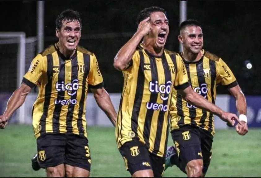 الميركاتو الصيفي - آخر تطورات مفاوضات الأهلي مع أوجستين منظور.. وكيل اللاعب يوضح