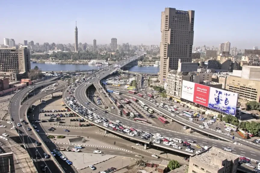 عاجل| إغلاق جزئي لكوبري أكتوبر بعد حريق سنترال رمسيس