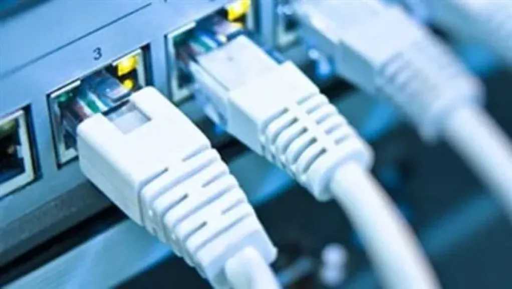 حقيقة مشروع ربط السنترالات بشبكة موحدة.. وزير الاتصالات يكشف التفاصيل بعد حريق سنترال رمسيس
