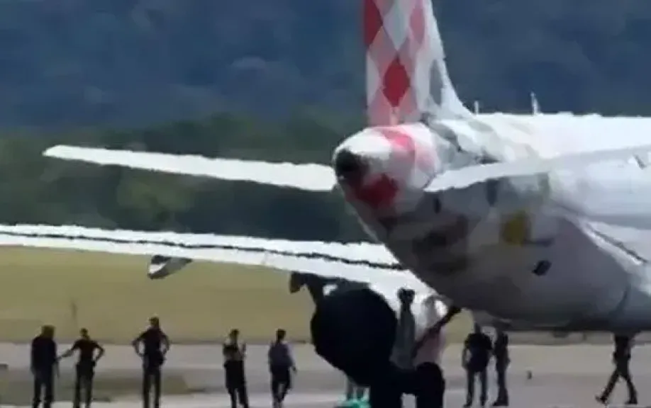 انتحار شاب في إيطاليا