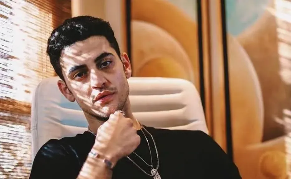 آدم الشرقاوي