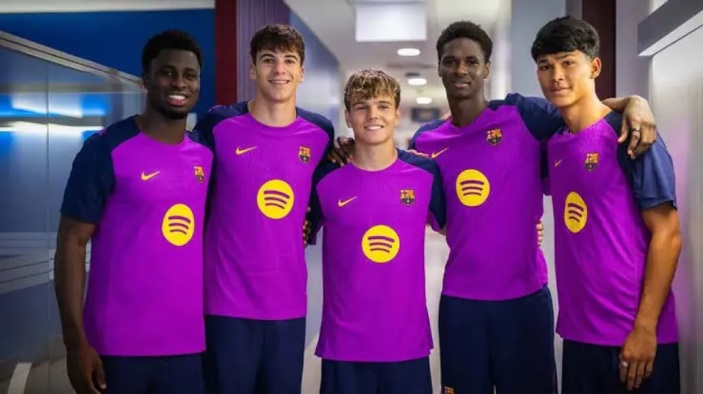 مواهب جدد في فريق برشلونة