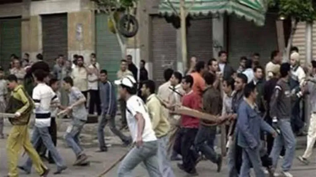 الأجهزة الأمنية تتدخل.. مشاجرة بالسلاح الأبيض في منطقة السلام بسبب معاكسة فتاة