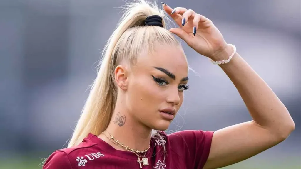 أجمل لاعبة في العالم.. المنتخب السويسري يُعين حارس شخصي لـ ”أليشا ليمان”