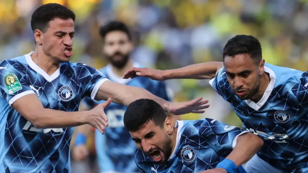 مباراة بيراميدز ضد الرجاء المطروحي