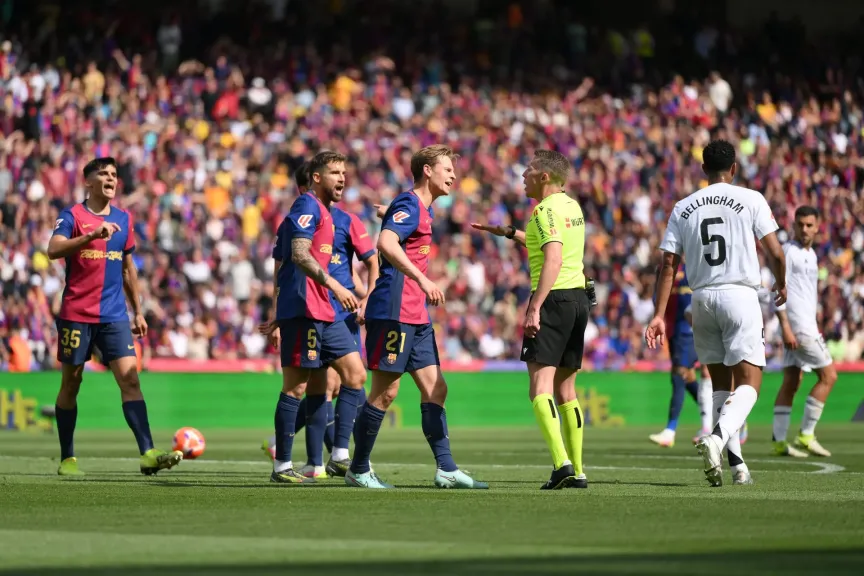 استعدادًا للموسم الجديد.. مواعيد مباريات نادي برشلونة – ريال مدريد الودية