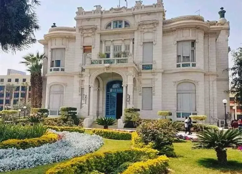 بكالوريوس تكنولوجيا البنوك الأول من نوعه.. كلية التجارة عين شمس تطلق برنامج (Banking Technology) للعام الدراسي الجديد 2025