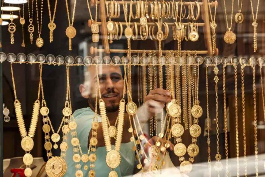 بعد ارتفاعه عالميًا.. سعر جرام الذهب عيار 21 اليوم الأحد 20 يوليو 2025