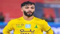 الأهلي السعودي يضع صالح أبو...