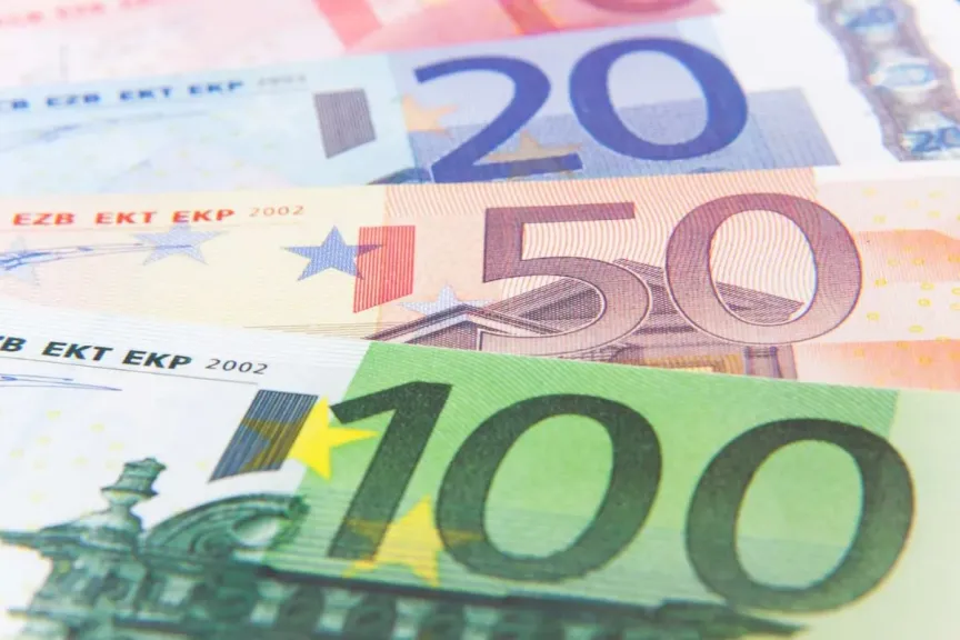 سعر اليورو مقابل الجنيه اليوم
