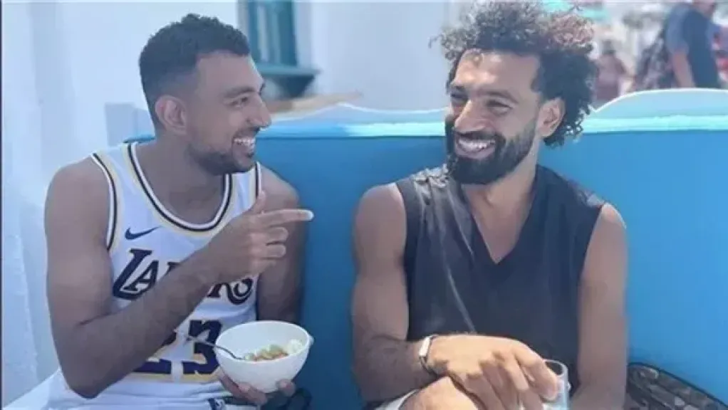 محمد صلاح وأحمد حسن كوكا