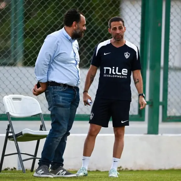 أخبار الزمالك- أول صورة لـ جون إدوارد المدير الرياضي مع يانيك فيريرا مدرب الزمالك
