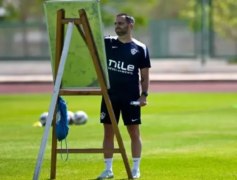 اخر اخبار الزمالك- الزمالك ينهي معسكر العاصمة الإدارية بمحاضرة فنية ويقيم أداء الوديات قبل العودة للتدريبات