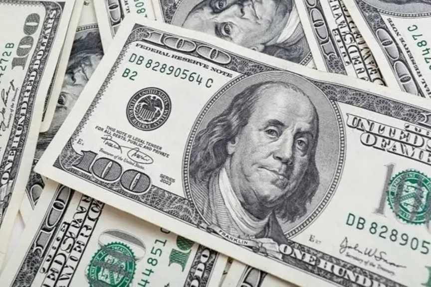 الأخضر.. سعر الدولار مقابل الجنيه المصري بعد الارتفاع الجديد اليوم الأحد 27 يوليو 2025