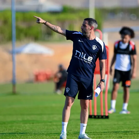 أخبار الزمالك اليوم... فيريرا يحسم مصير تجديد عقود دونجا و4 لاعبين مع الزمالك