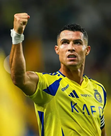 كم يمتلك كريستيانو رونالدو من أسهم نادي النصر؟ عبد العزيز العصيمي يكشف الرقم الصادم