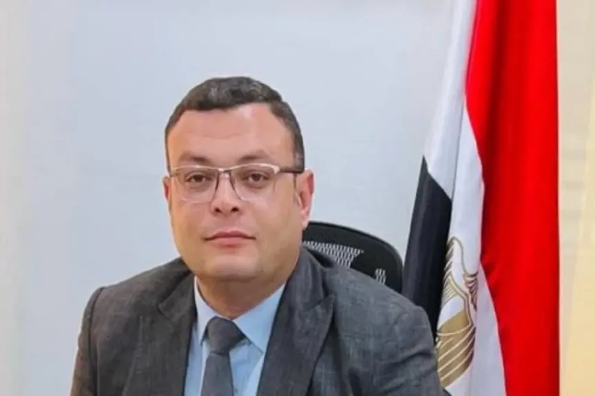 وزير الإسكان والمرافق والمجتمعات العمرانية
