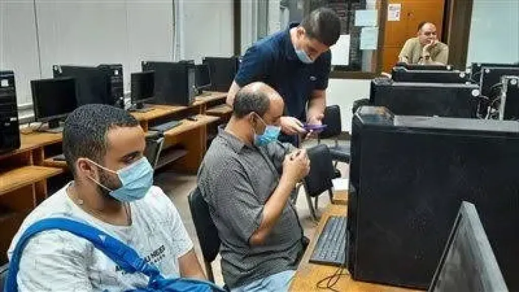 لمتابعة أعمال التنسيق.. جيهان عبد الهادي تجري جولة تفقدية في جامعة بنها