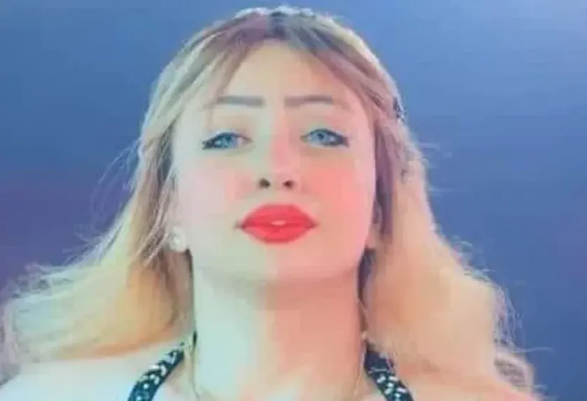الراقصة بوسي الأسد