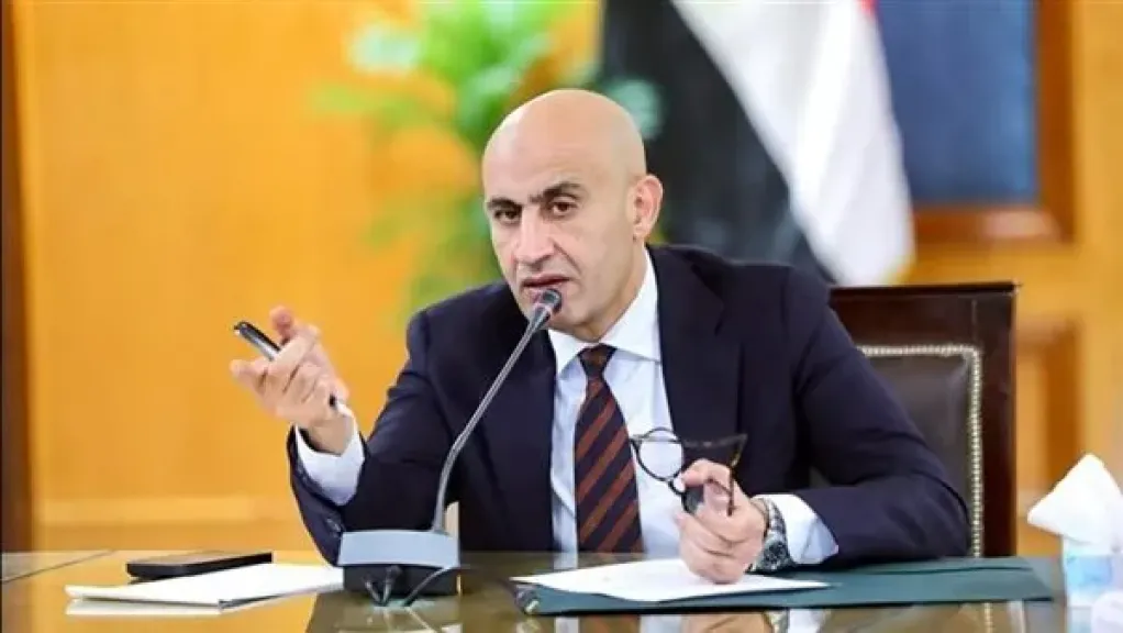 تطوير المقررات الدراسية