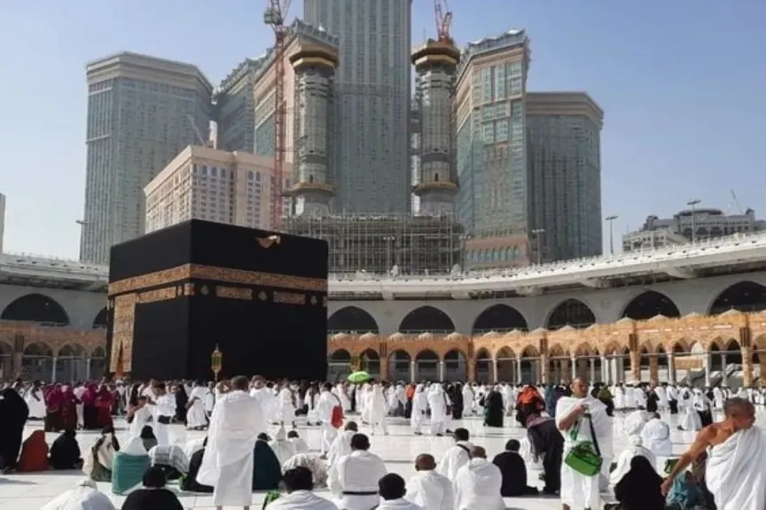 لبيك اللهم عمرة عن فلان