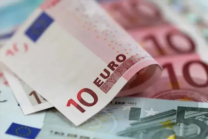 سعر اليورو مقابل الجنيه