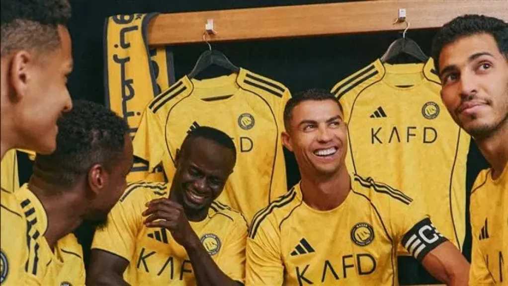 شاهد - قميص النصر الجديد قبل انطلاق موسم 2025-2026 (صور)