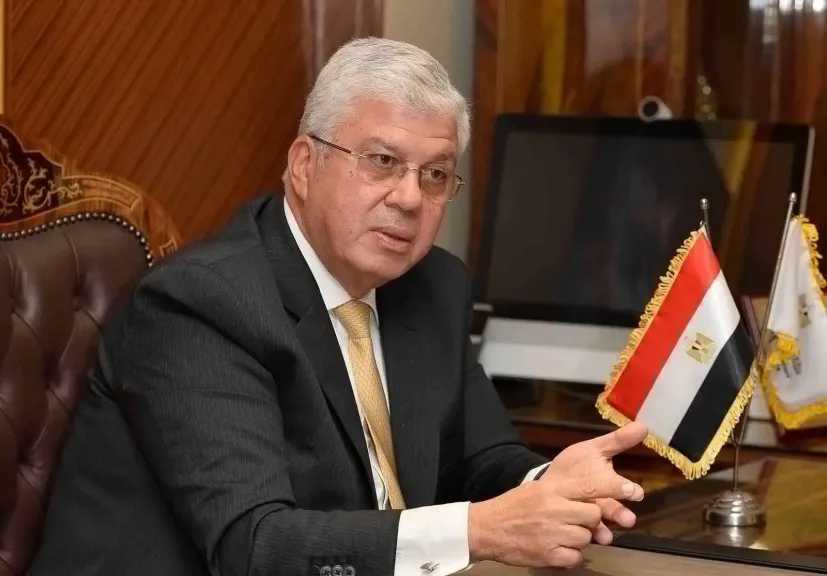 أزمة طالبة STEM: تدخل برلماني واتصال هاتفي عاجل مع وزير التعليم العالي لحل مشكلة حرمان الطالبة عائشة أحمد من الالتحاق بكلية الطب