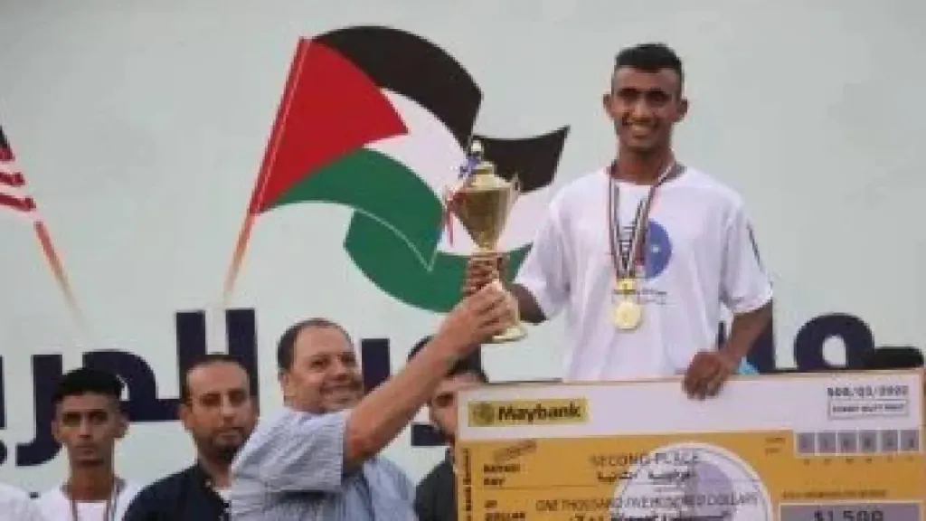 علام العمور