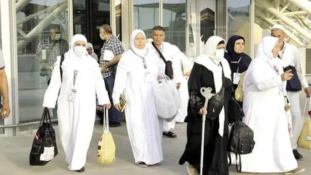 ملابس العمرة للنساء