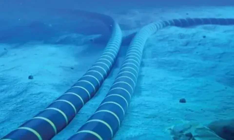 انقطاع كابلات الإنترنت في البحر الأحمر.. مايكروسوفت تكشف الحقيقة والتفاصيل كاملة