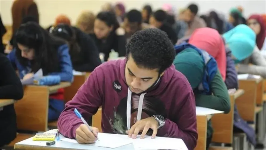 طالب ثانوية عام