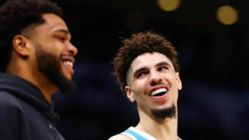 أخبار سارة لبول وبريدجز.. الـNBA يعتمد قاعدة جديدة تخص الرميات البعيدة مع نهاية الفترات