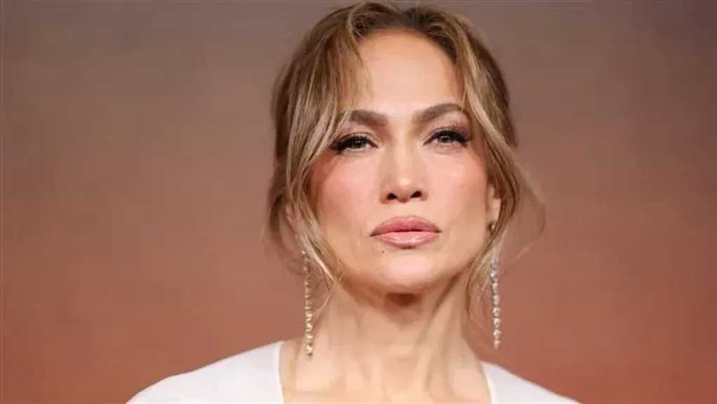 فيلم Evita.. كيف خسرت جنيفر لوبيز دورها الأيقوني لصالح مادونا