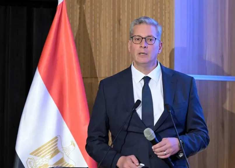 مفاجآت في حركة ترقيات البترول 2025.. وزير البترول يعتمد قرارات تاريخية تشعل قطاع الطاقة