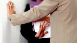 النيابة الإدارية تحيل مدرس للتحقيق...