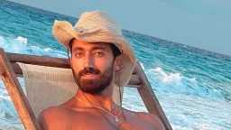 تكهنات حول سن أحمد تيمور...