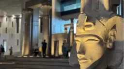 بعد تلاوته أمام المتحف المصري...