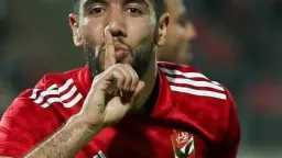 صفقة القندوسي مع الزمالك توقفت...