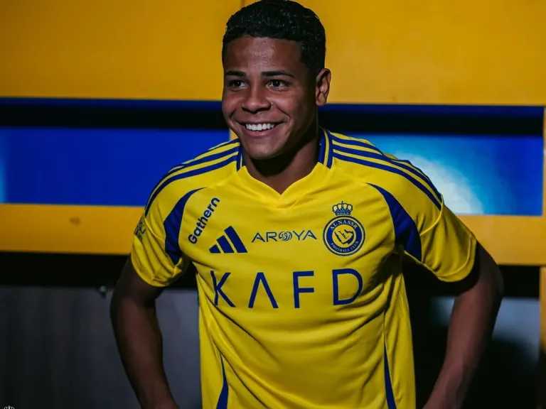 مفاجأة النصر.. جيسوس يفتح الباب لرحيل ويسلي في يناير و15 مليون يورو هو الثمن