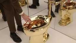 12.1 مليون دولار مقابل ”مرحاض”:...