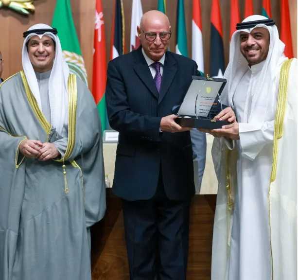 تليفزيون الكويت يفوز بحاىزة التميز الإعلامي العربي