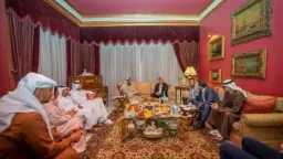 تقديرًا لمسيرته الفنية وتاريخه.. سفير...