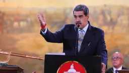 بعد تصاعد الأزمة الفنزويلية.. مادورو...