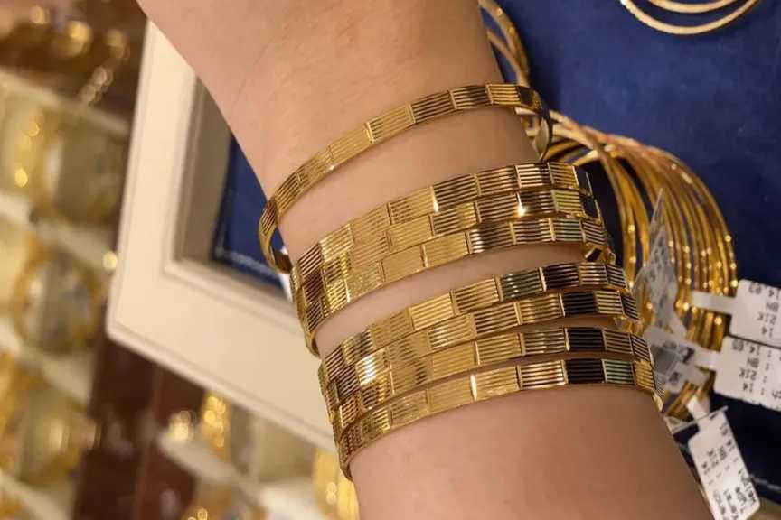 تحديث لحظي: سعر الذهب اليوم الجمعة 5 ديسمبر 2025 وسعر الجنيه الذهب