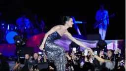 كاتي بيري تشعل الأجواء في...