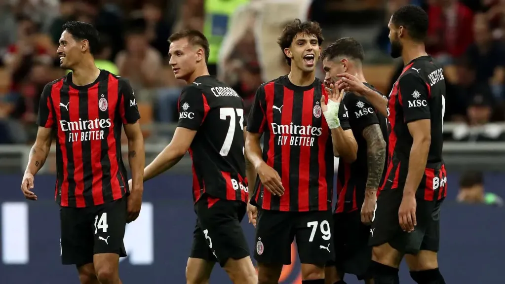 لتعزيز الصدارة.. القنوات الناقلة لمباراة ميلان ضد ساسولو في الدوري الإيطالي 2025