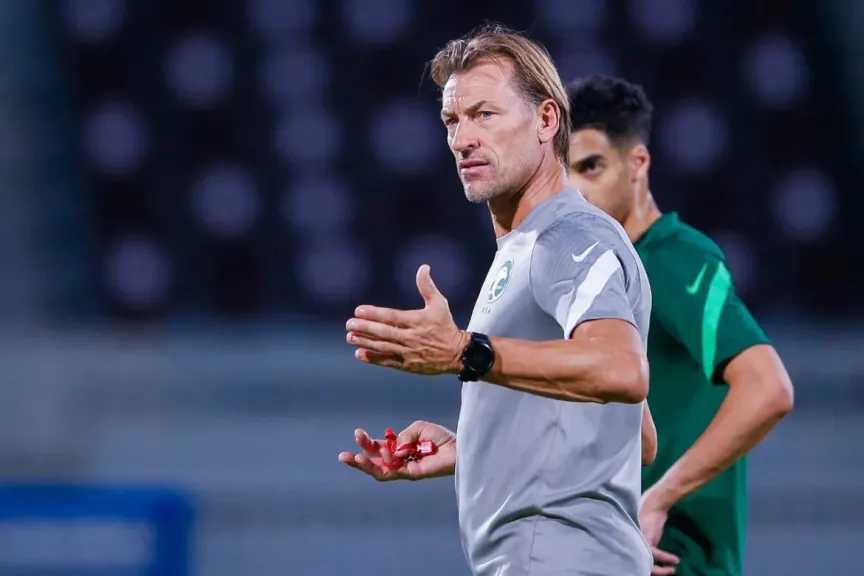 هل يقود هيرفي رينارد منتخب السعودية لنهائي كأس العرب على حساب منتخب الأردن؟